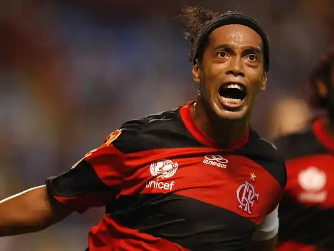 是场上的 是场上的