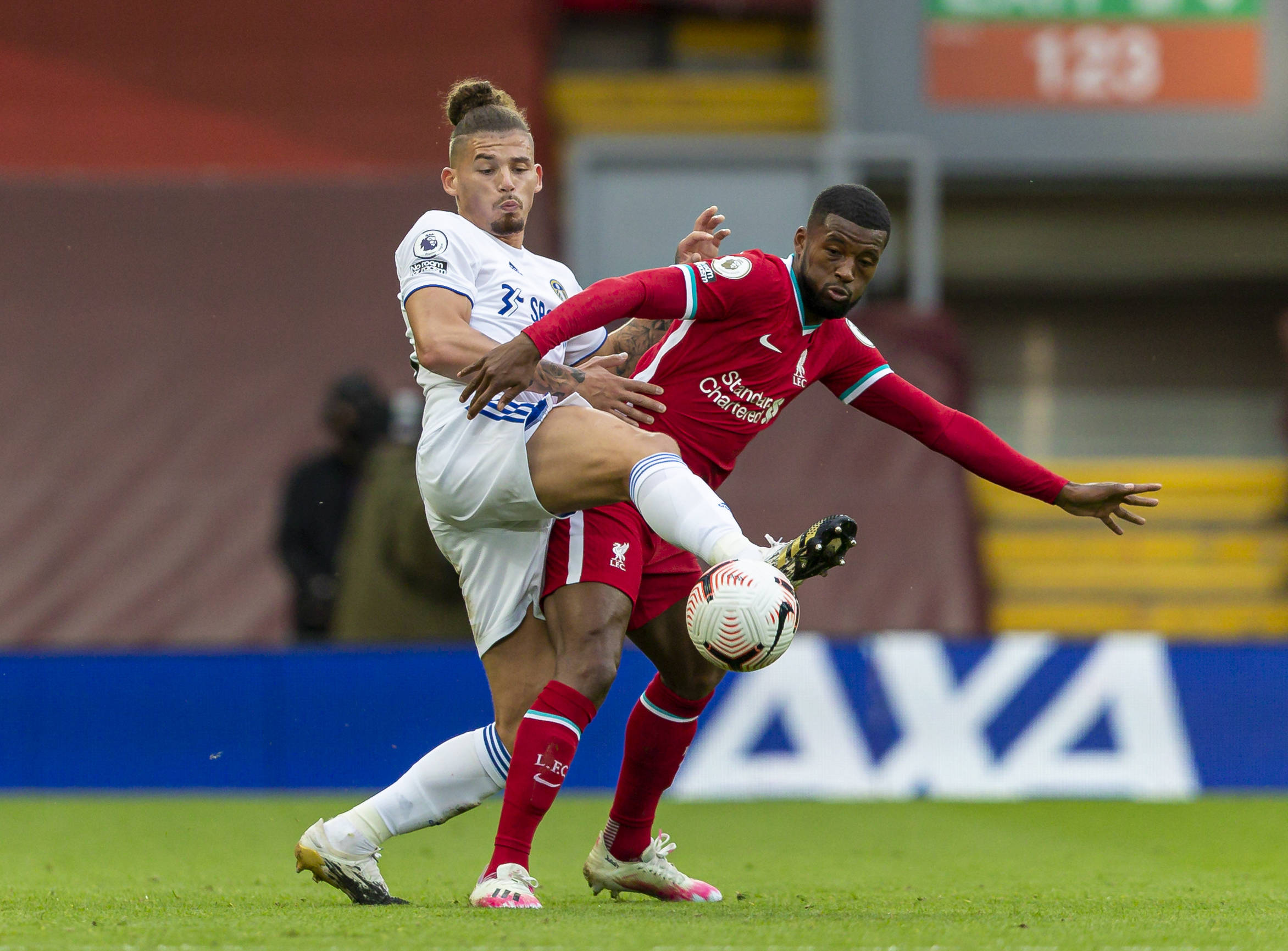 的球队呐喊 的球队呐喊