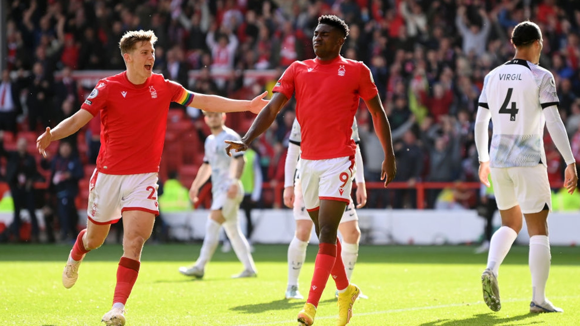 作为曾经英 作为曾经英